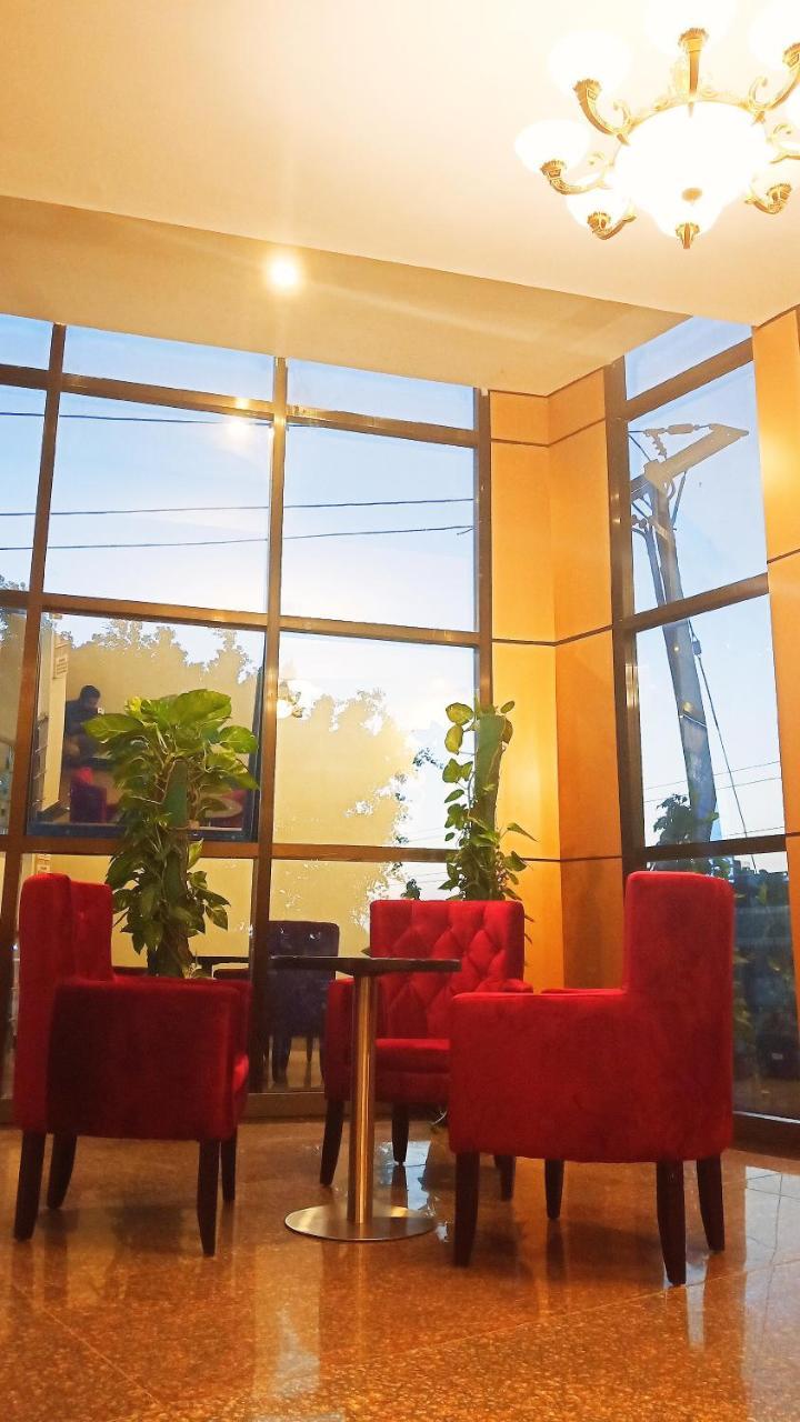 Hotel Blue Sapphire Dar es Salaam Exterior foto